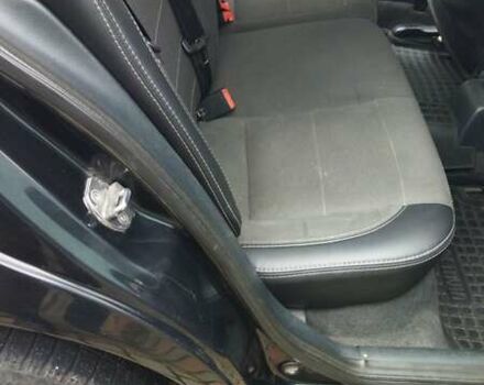 Черный Шкода Октавия, объемом двигателя 1.6 л и пробегом 365 тыс. км за 5500 $, фото 42 на Automoto.ua