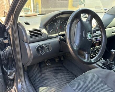 Черный Шкода Октавия, объемом двигателя 1.9 л и пробегом 297 тыс. км за 4700 $, фото 5 на Automoto.ua