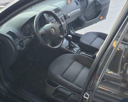 Черный Шкода Октавия, объемом двигателя 1.6 л и пробегом 235 тыс. км за 6000 $, фото 13 на Automoto.ua