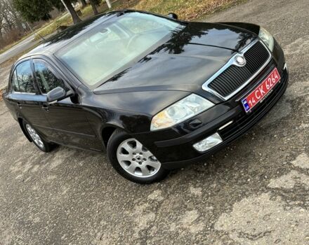 Черный Шкода Октавия, объемом двигателя 1.6 л и пробегом 180 тыс. км за 5750 $, фото 3 на Automoto.ua