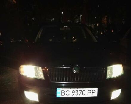 Черный Шкода Октавия, объемом двигателя 1.6 л и пробегом 215 тыс. км за 5350 $, фото 3 на Automoto.ua