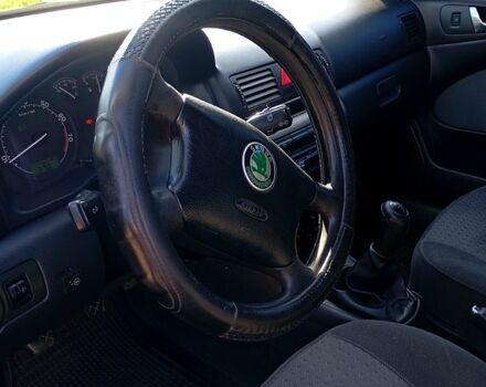 Черный Шкода Октавия, объемом двигателя 1.6 л и пробегом 0 тыс. км за 4500 $, фото 3 на Automoto.ua