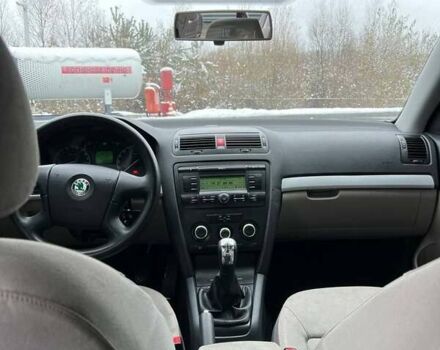 Чорний Шкода Октавія, об'ємом двигуна 1.6 л та пробігом 258 тис. км за 5800 $, фото 10 на Automoto.ua