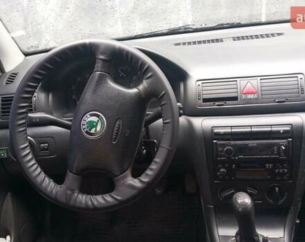 Черный Шкода Октавия, объемом двигателя 1.6 л и пробегом 292 тыс. км за 3900 $, фото 3 на Automoto.ua