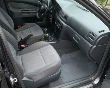 Черный Шкода Октавия, объемом двигателя 1.6 л и пробегом 272 тыс. км за 3650 $, фото 19 на Automoto.ua