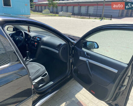 Чорний Шкода Октавія, об'ємом двигуна 1.6 л та пробігом 264 тис. км за 6500 $, фото 4 на Automoto.ua