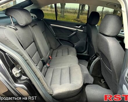 Черный Шкода Октавия, объемом двигателя 1.6 л и пробегом 256 тыс. км за 5800 $, фото 10 на Automoto.ua