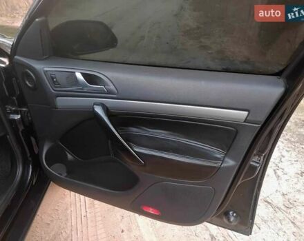 Чорний Шкода Октавія, об'ємом двигуна 1.6 л та пробігом 227 тис. км за 5200 $, фото 11 на Automoto.ua