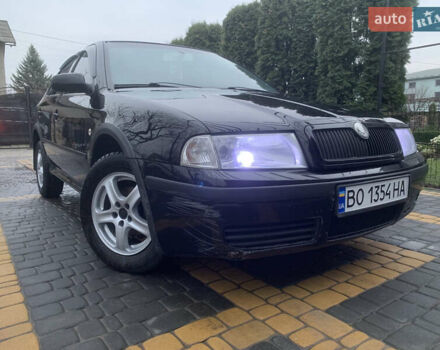 Черный Шкода Октавия, объемом двигателя 1.6 л и пробегом 272 тыс. км за 3650 $, фото 3 на Automoto.ua