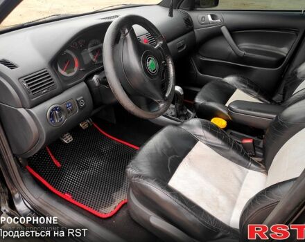 Чорний Шкода Октавія, об'ємом двигуна 1.8 л та пробігом 201 тис. км за 5300 $, фото 4 на Automoto.ua