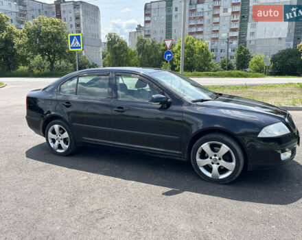 Шкода Октавия 2005 в Чернигове на Automoto.ua Черный Шкода Октавия, объемом двигателя 1.98 л и пробегом 262 тыс. км за 5800 $, фото 3 на Automoto.ua