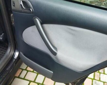 Черный Шкода Октавия, объемом двигателя 1.6 л и пробегом 365 тыс. км за 5500 $, фото 41 на Automoto.ua