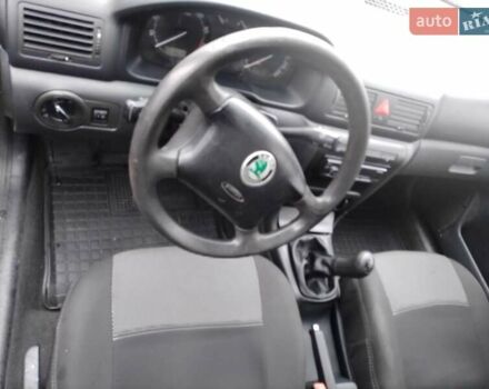 Черный Шкода Октавия, объемом двигателя 1.6 л и пробегом 180 тыс. км за 5200 $, фото 9 на Automoto.ua