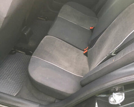 Черный Шкода Октавия, объемом двигателя 1.6 л и пробегом 165 тыс. км за 4700 $, фото 11 на Automoto.ua