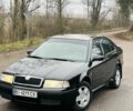 Черный Шкода Октавия, объемом двигателя 1.6 л и пробегом 230 тыс. км за 3850 $, фото 1 на Automoto.ua