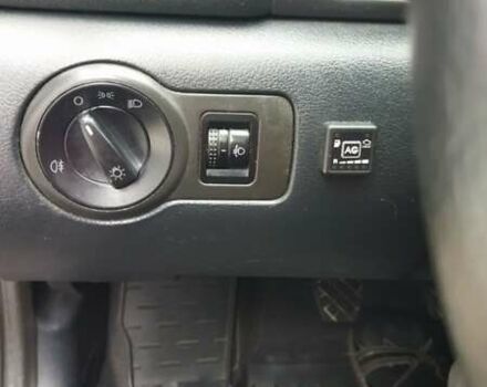 Черный Шкода Октавия, объемом двигателя 1.6 л и пробегом 365 тыс. км за 5500 $, фото 32 на Automoto.ua