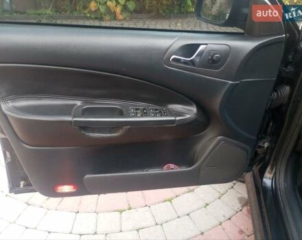 Черный Шкода Октавия, объемом двигателя 1.6 л и пробегом 194 тыс. км за 4800 $, фото 2 на Automoto.ua