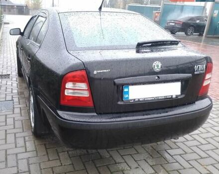 Черный Шкода Октавия, объемом двигателя 1.6 л и пробегом 180 тыс. км за 5200 $, фото 5 на Automoto.ua