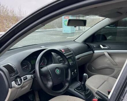 Чорний Шкода Октавія, об'ємом двигуна 1.6 л та пробігом 258 тис. км за 5800 $, фото 12 на Automoto.ua
