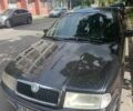 Черный Шкода Октавия, объемом двигателя 1.8 л и пробегом 320 тыс. км за 3762 $, фото 1 на Automoto.ua