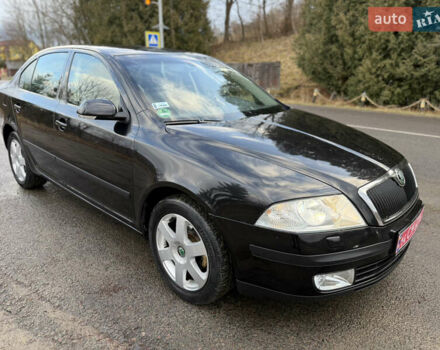 Черный Шкода Октавия, объемом двигателя 1.6 л и пробегом 210 тыс. км за 5450 $, фото 52 на Automoto.ua