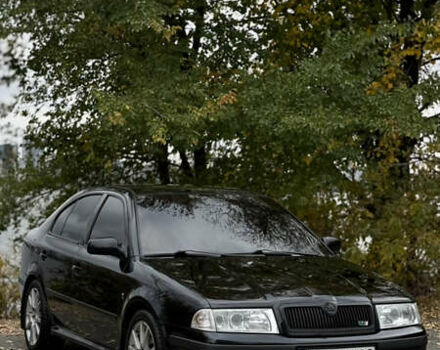 Чорний Шкода Октавія, об'ємом двигуна 1.8 л та пробігом 270 тис. км за 7800 $, фото 1 на Automoto.ua