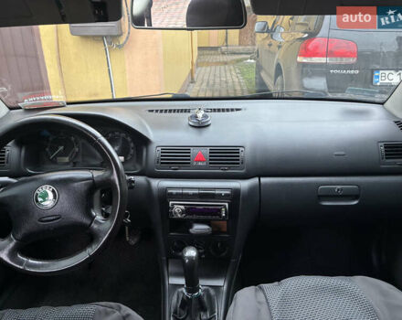 Черный Шкода Октавия, объемом двигателя 1.9 л и пробегом 298 тыс. км за 4950 $, фото 4 на Automoto.ua