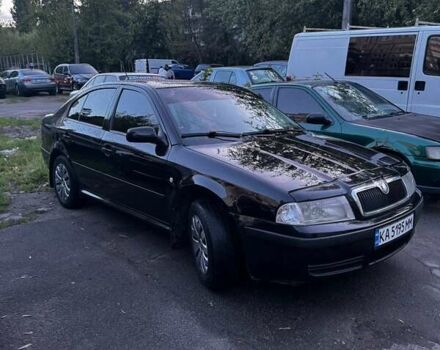 Черный Шкода Октавия, объемом двигателя 1.6 л и пробегом 250 тыс. км за 5200 $, фото 1 на Automoto.ua