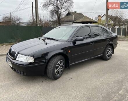 Черный Шкода Октавия, объемом двигателя 1.6 л и пробегом 292 тыс. км за 5250 $, фото 1 на Automoto.ua