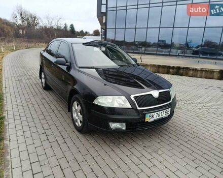 Черный Шкода Октавия, объемом двигателя 2 л и пробегом 240 тыс. км за 3500 $, фото 2 на Automoto.ua