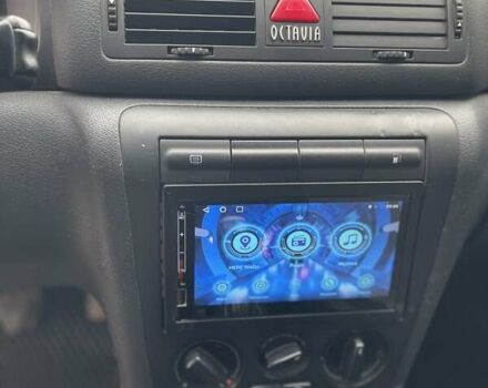 Черный Шкода Октавия, объемом двигателя 1.6 л и пробегом 204 тыс. км за 4100 $, фото 10 на Automoto.ua