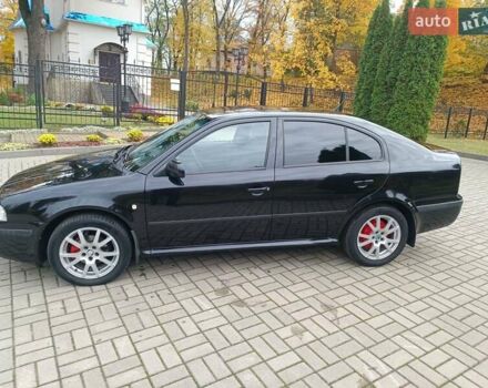 Черный Шкода Октавия, объемом двигателя 1.6 л и пробегом 300 тыс. км за 4600 $, фото 20 на Automoto.ua