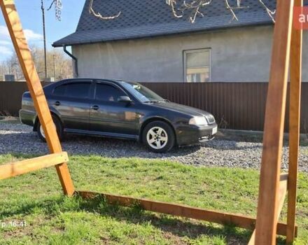 Черный Шкода Октавия, объемом двигателя 1.6 л и пробегом 300 тыс. км за 4500 $, фото 10 на Automoto.ua