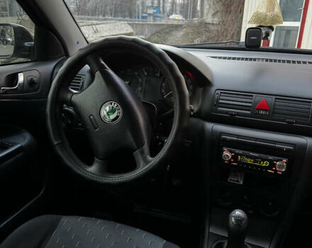 Черный Шкода Октавия, объемом двигателя 1.6 л и пробегом 250 тыс. км за 5200 $, фото 13 на Automoto.ua