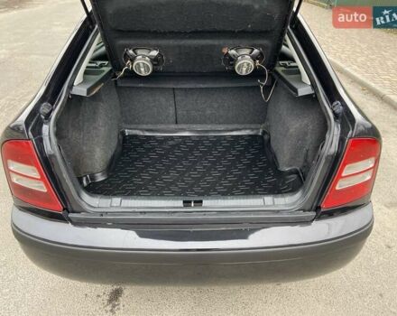 Черный Шкода Октавия, объемом двигателя 1.6 л и пробегом 292 тыс. км за 5250 $, фото 11 на Automoto.ua