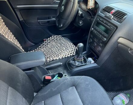 Чорний Шкода Октавія, об'ємом двигуна 2 л та пробігом 270 тис. км за 3800 $, фото 9 на Automoto.ua