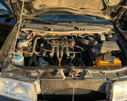 Черный Шкода Октавия, объемом двигателя 1.6 л и пробегом 260 тыс. км за 3700 $, фото 3 на Automoto.ua