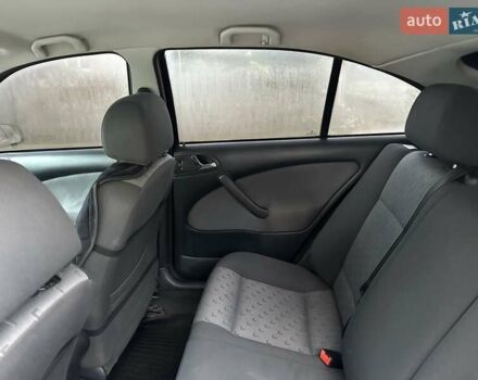 Чорний Шкода Октавія, об'ємом двигуна 1.6 л та пробігом 210 тис. км за 5300 $, фото 5 на Automoto.ua