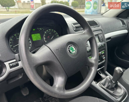 Шкода Октавія 2006 у Лубнах на Automoto.ua Чорний Шкода Октавія, об'ємом двигуна 1.6 л та пробігом 137 тис. км за 6550 $, фото 24 на Automoto.ua