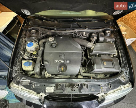 Черный Шкода Октавия, объемом двигателя 1.9 л и пробегом 302 тыс. км за 5950 $, фото 20 на Automoto.ua