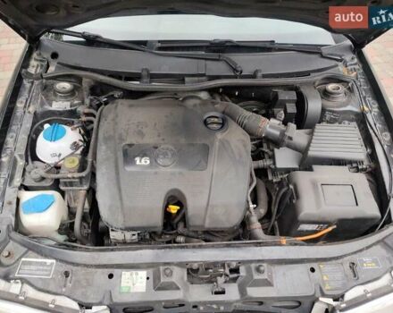 Черный Шкода Октавия, объемом двигателя 1.6 л и пробегом 300 тыс. км за 4600 $, фото 21 на Automoto.ua