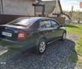Черный Шкода Октавия, объемом двигателя 1.6 л и пробегом 300 тыс. км за 4500 $, фото 5 на Automoto.ua