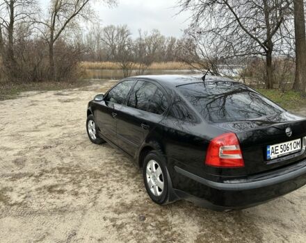 Черный Шкода Октавия, объемом двигателя 1.6 л и пробегом 253 тыс. км за 5800 $, фото 6 на Automoto.ua