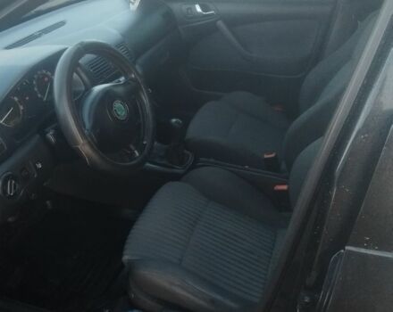 Черный Шкода Октавия, объемом двигателя 1.8 л и пробегом 270 тыс. км за 5400 $, фото 4 на Automoto.ua