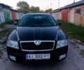 Черный Шкода Октавия, объемом двигателя 1.6 л и пробегом 230 тыс. км за 5900 $, фото 1 на Automoto.ua