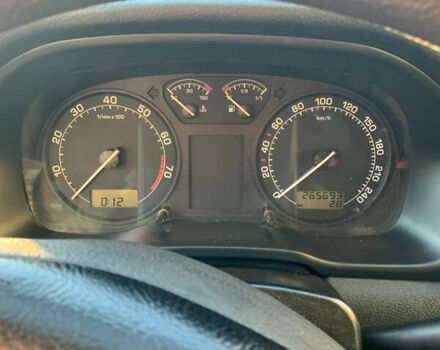 Черный Шкода Октавия, объемом двигателя 1.6 л и пробегом 260 тыс. км за 3700 $, фото 8 на Automoto.ua