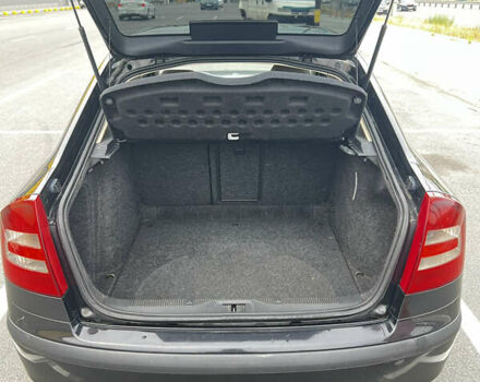 Черный Шкода Октавия, объемом двигателя 2 л и пробегом 355 тыс. км за 6700 $, фото 10 на Automoto.ua