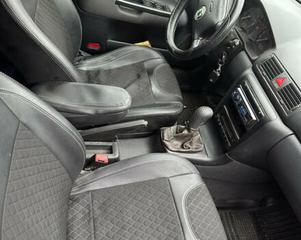 Черный Шкода Октавия, объемом двигателя 1.9 л и пробегом 302 тыс. км за 5950 $, фото 11 на Automoto.ua