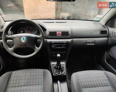 Черный Шкода Октавия, объемом двигателя 1.6 л и пробегом 300 тыс. км за 4600 $, фото 22 на Automoto.ua