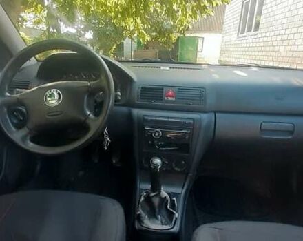 Черный Шкода Октавия, объемом двигателя 1.6 л и пробегом 170 тыс. км за 5200 $, фото 1 на Automoto.ua